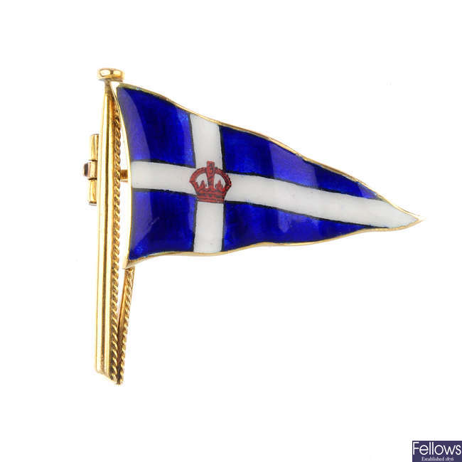 A 9ct gold Royal Yacht Club enamel flag brooch.
