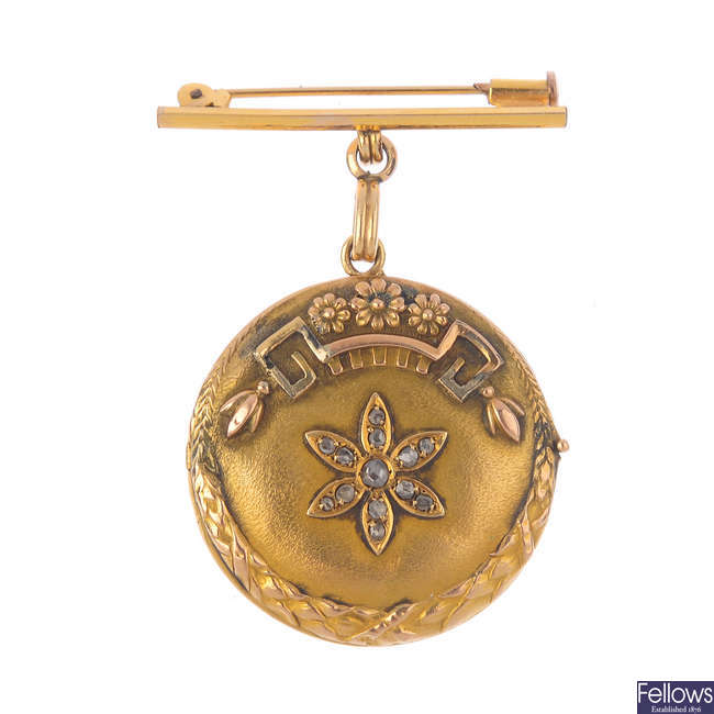 An Edwardian gold diamond locket.