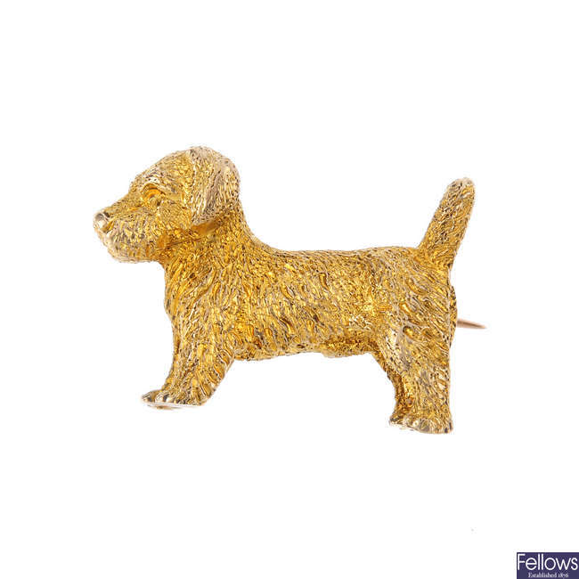 An early 20th century 9ct gold dog brooch.