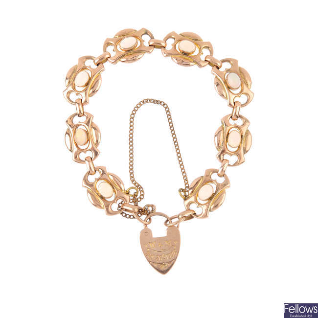 An Arts & Crafts 9ct gold opal bracelet.