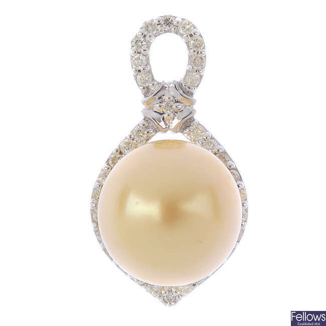 A 9ct gold cultured pearl and diamond pendant.