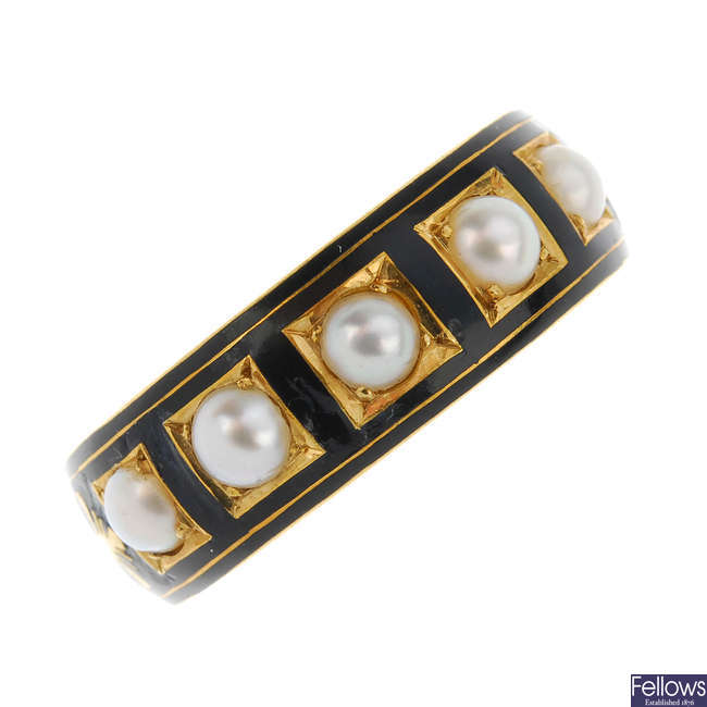 A late Victorian 18ct gold split pearl and enamel memorial ring.