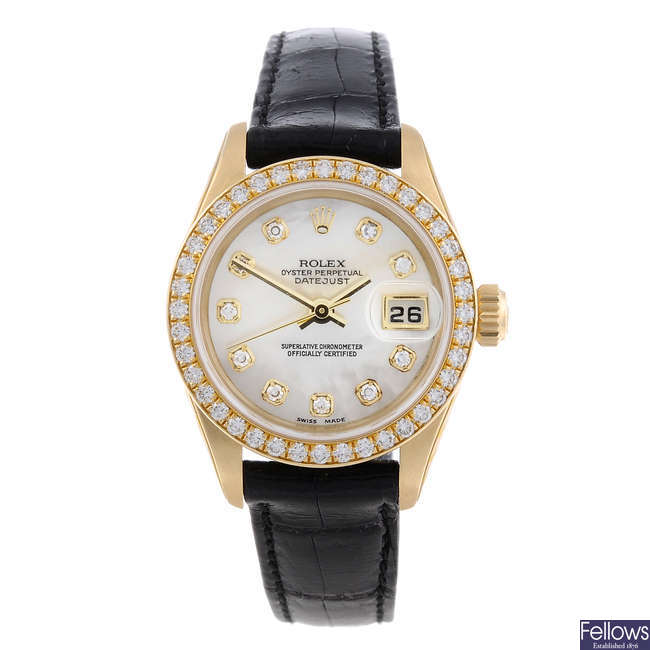 ROLEX - a lady's 18ct yellow gold Oyster Perpetual Datejust wrist watch.