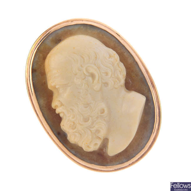 An agate cameo ring.