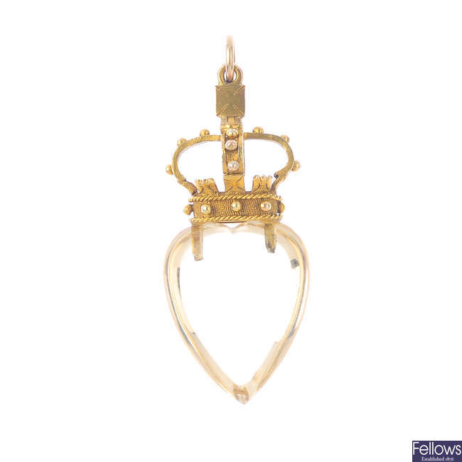 A citrine Luckenbooth pendant.