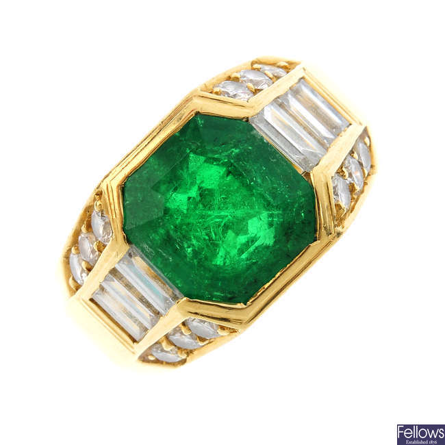 A Colombian emerald and diamond dress ring