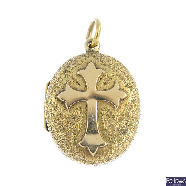 A late Victorian gold locket pendant.