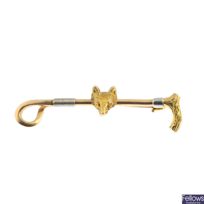 An early 20th century gold fox bar brooch.