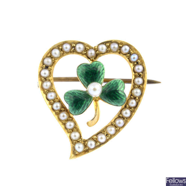 A late Victorian gold seed pearl, split pearl and enamel brooch.