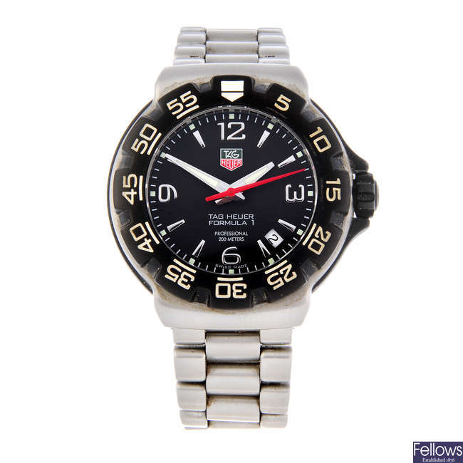 TAG HEUER - a gentleman's stainless steel Formula 1 bracelet watch.