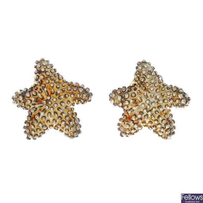TIFFANY & CO. - a pair of starfish earrings.
