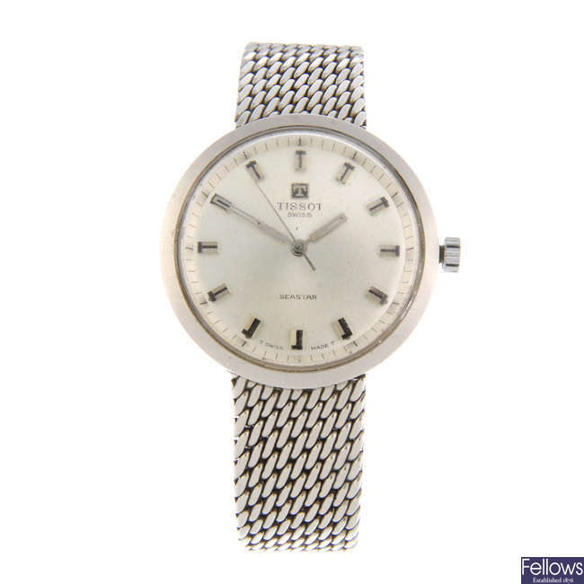 TISSOT - a gentleman's stainless steel Seastar bracelet watch.