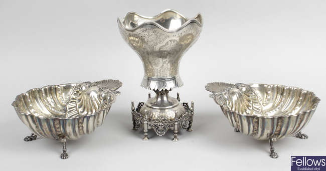 A pair of Greek 925 sterling silver dishes.