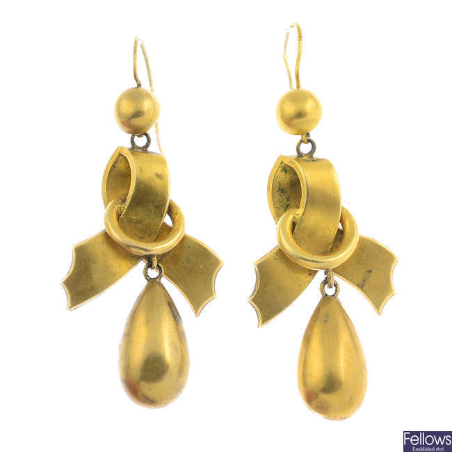 A pair of late Victorian gold drop earrings.
