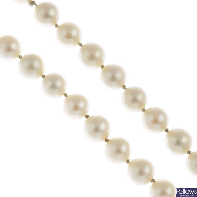 A cultured pearl single-stand necklace.