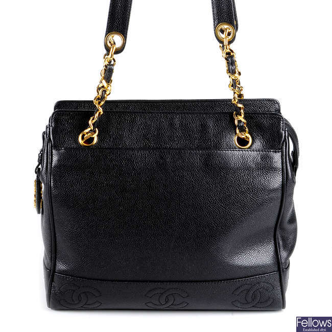 CHANEL - a 90s vintage Caviar leather handbag.