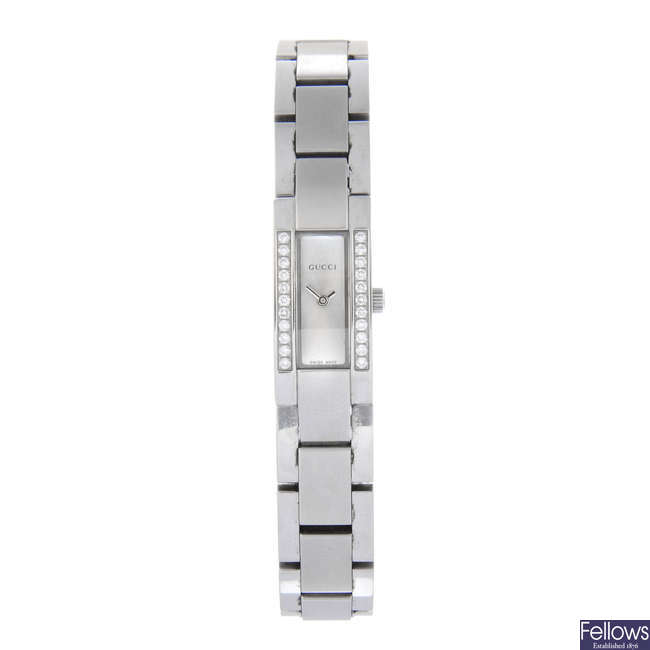 GUCCI - a lady's stainless steel 4600L bracelet watch.