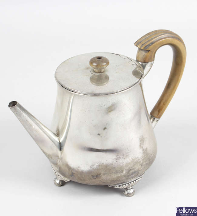 A George III silver teapot, London 1780. 