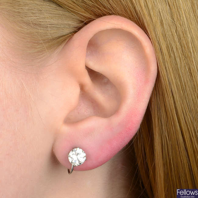 18ct White Gold 60ct Diamond Blossom Stud Earrings  Walker  Hall