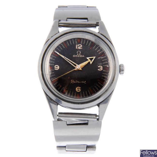 OMEGA - a gentleman's stainless steel Railmaster bracelet watch.