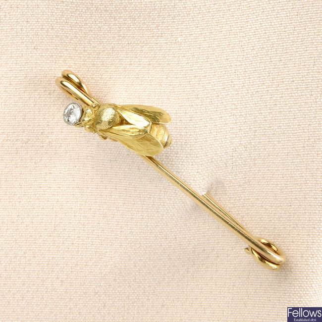 A late Victorian 18ct gold diamond bee brooch.