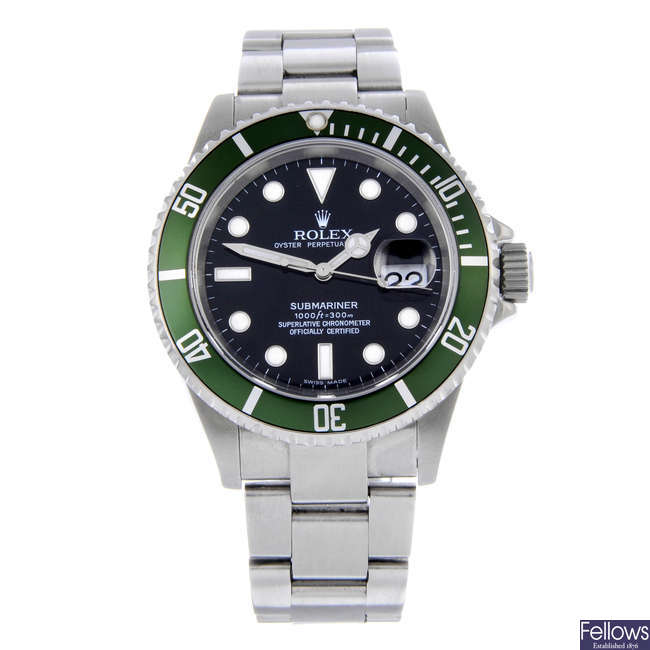 ROLEX - a gentleman's stainless steel Oyster perpetual Date Submariner bracelet watch.