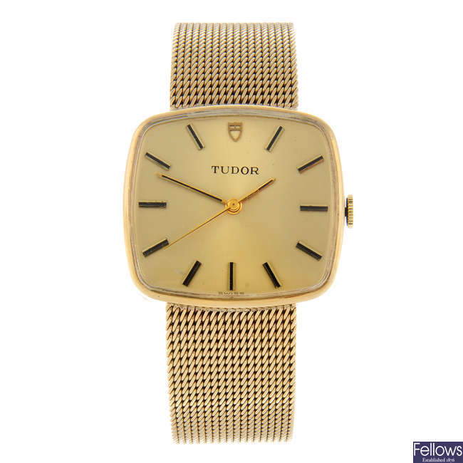 TUDOR - a gentleman's 9ct yellow gold bracelet watch.