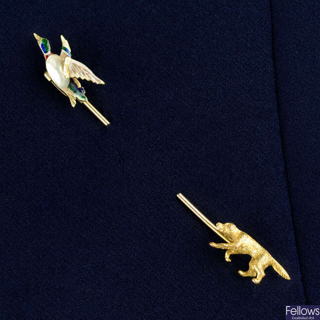 An early 20th century 15ct gold blister pearl and enamel duck and hunting dog jabot pin.