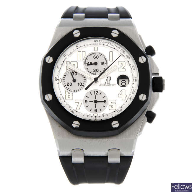 AUDEMARS PIGUET - a bi-material Royal Oak Offshore chronograph wrist watch, 42mm.