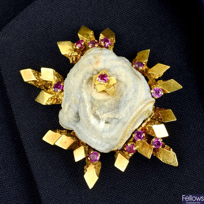 A 1960s 18ct gold druzy agate and ruby brooch, by John Donald.