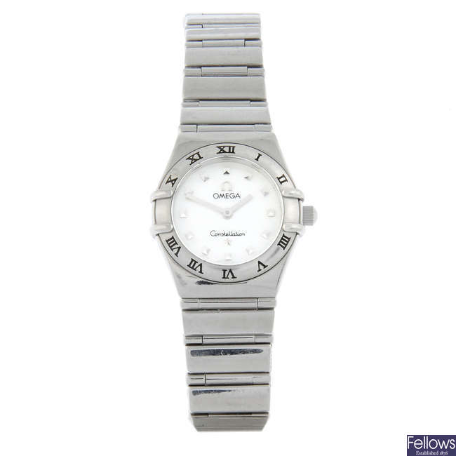 OMEGA - a stainless steel Constellation bracelet watch, 22.5mm.