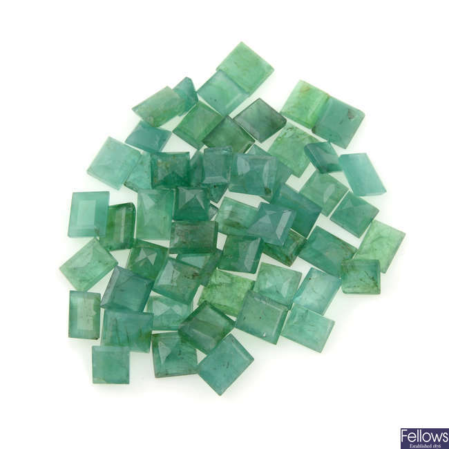 Rectangular-shape emeralds, 26.99ct