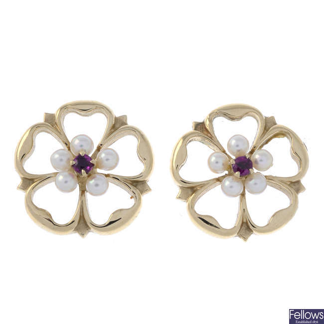 9ct gold ruby & seed pearl rose earrings