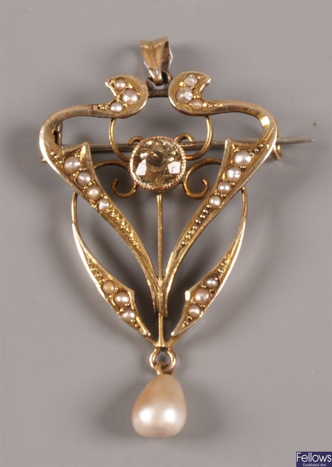 Early 20th century 9ct gold Art Nouveau style