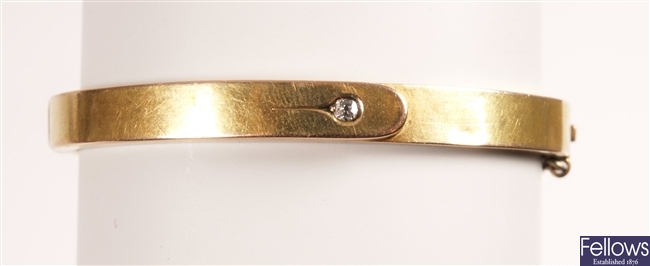 Victorian gold hollow hinged bangle set a single