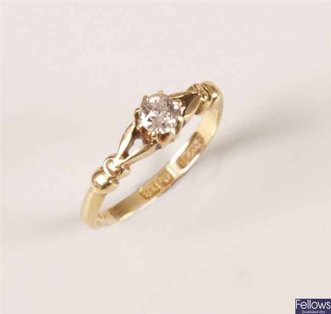 18ct gold single stone diamond ring set an old