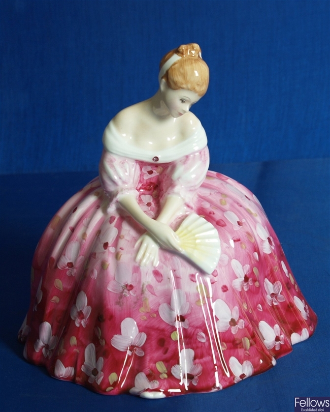 A Royal Doulton figurine, 'Victoria', NH 3871, 6.5
