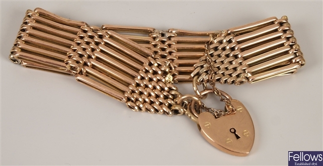 9ct gold seven bar gate bracelet with fancy