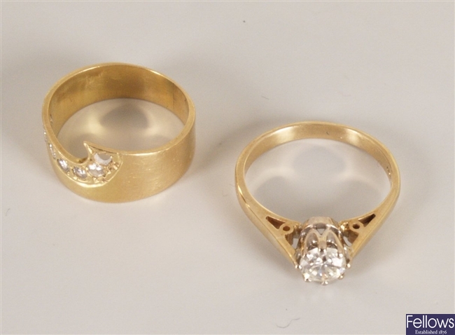 Two rings, to include a 9ct gold single stone