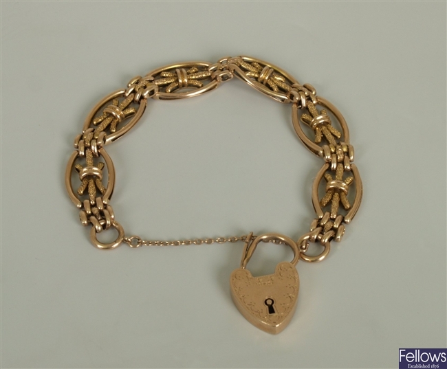 Victorian 9ct gold fancy gate bracelet, oval