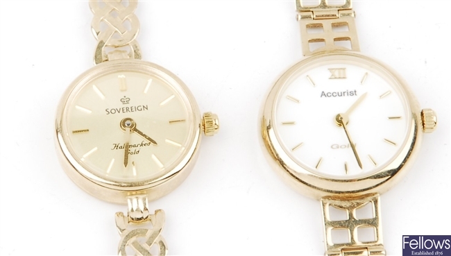 (301141858) two assorted watches