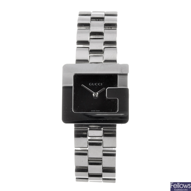 A stainless steel quartz lady's Gucci bracelet watch.