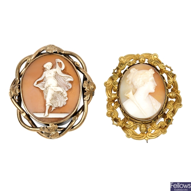 Two shell cameo brooches and two lose shell cameos.
