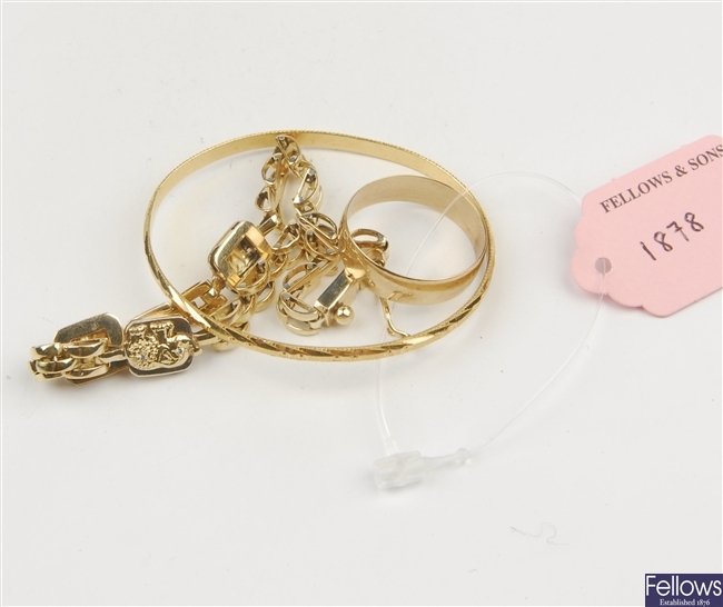 (931001182) 22ct bangle, ring link bracelet, 9ct wedding ring