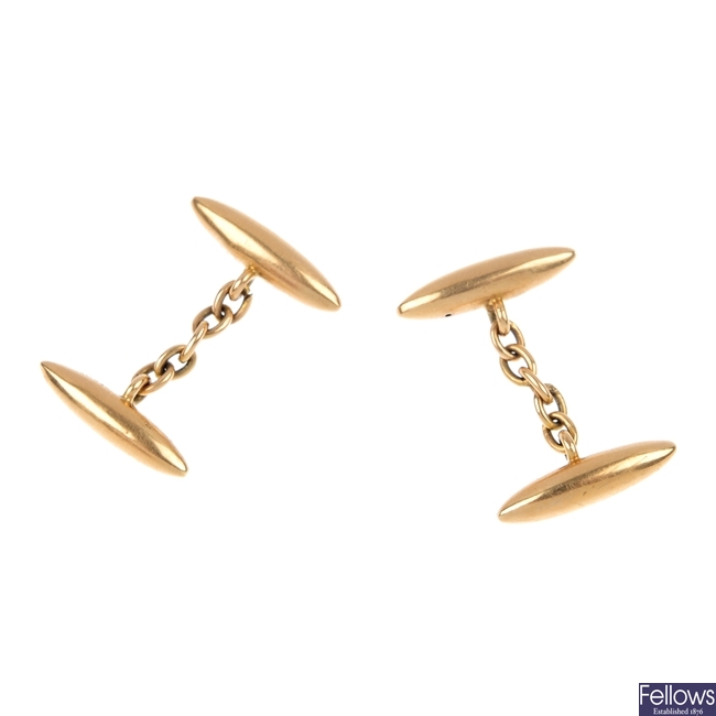 A pair of early 20th century 15ct gold cufflinks.