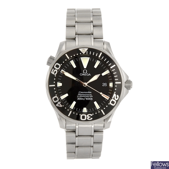 (133099592) A stainless steel automatic gentleman's Omega Seamaster bracelet watch.