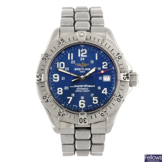 (5739) A stainless steel automatic gentleman's Breitling Superocean bracelet watch.