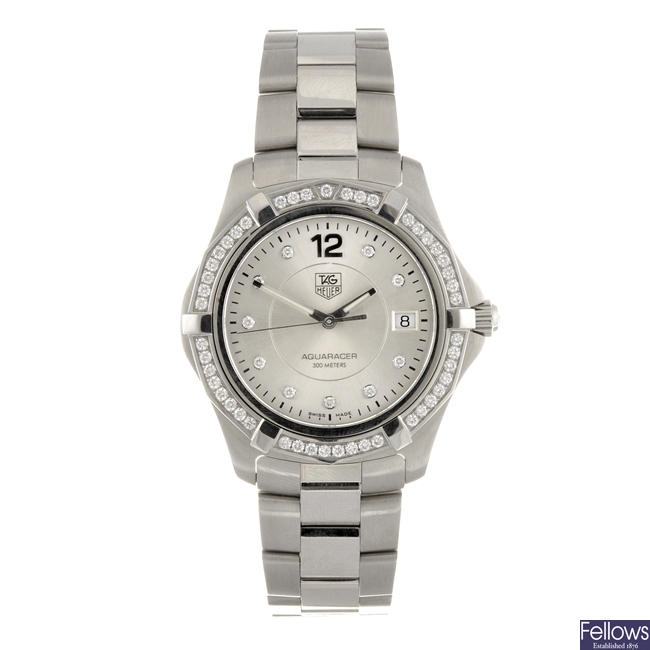 (107207873) A stainless steel quartz gentleman's Tag Heuer Aquaracer bracelet watch.