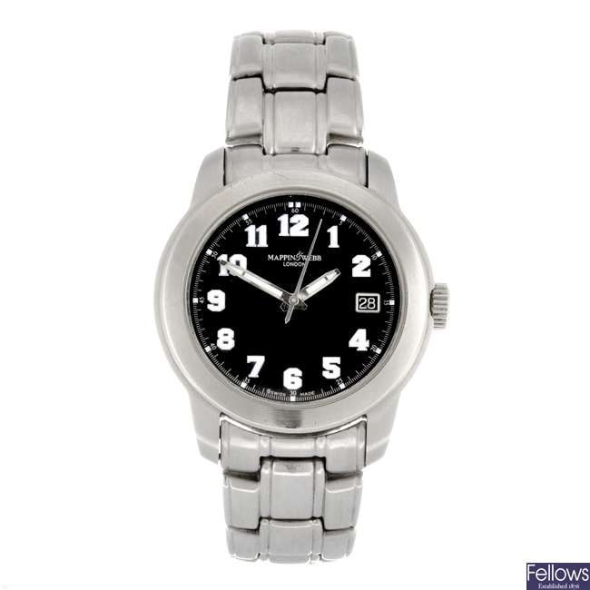 (809032020) A stainless steel quartz gentleman's Mappin & Webb bracelet watch.