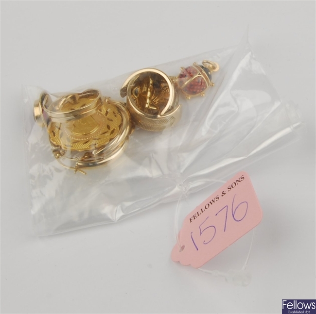 (946000944)  ring item of jewellery,  hoop earrings, two assorted pendants, ring single stone ring